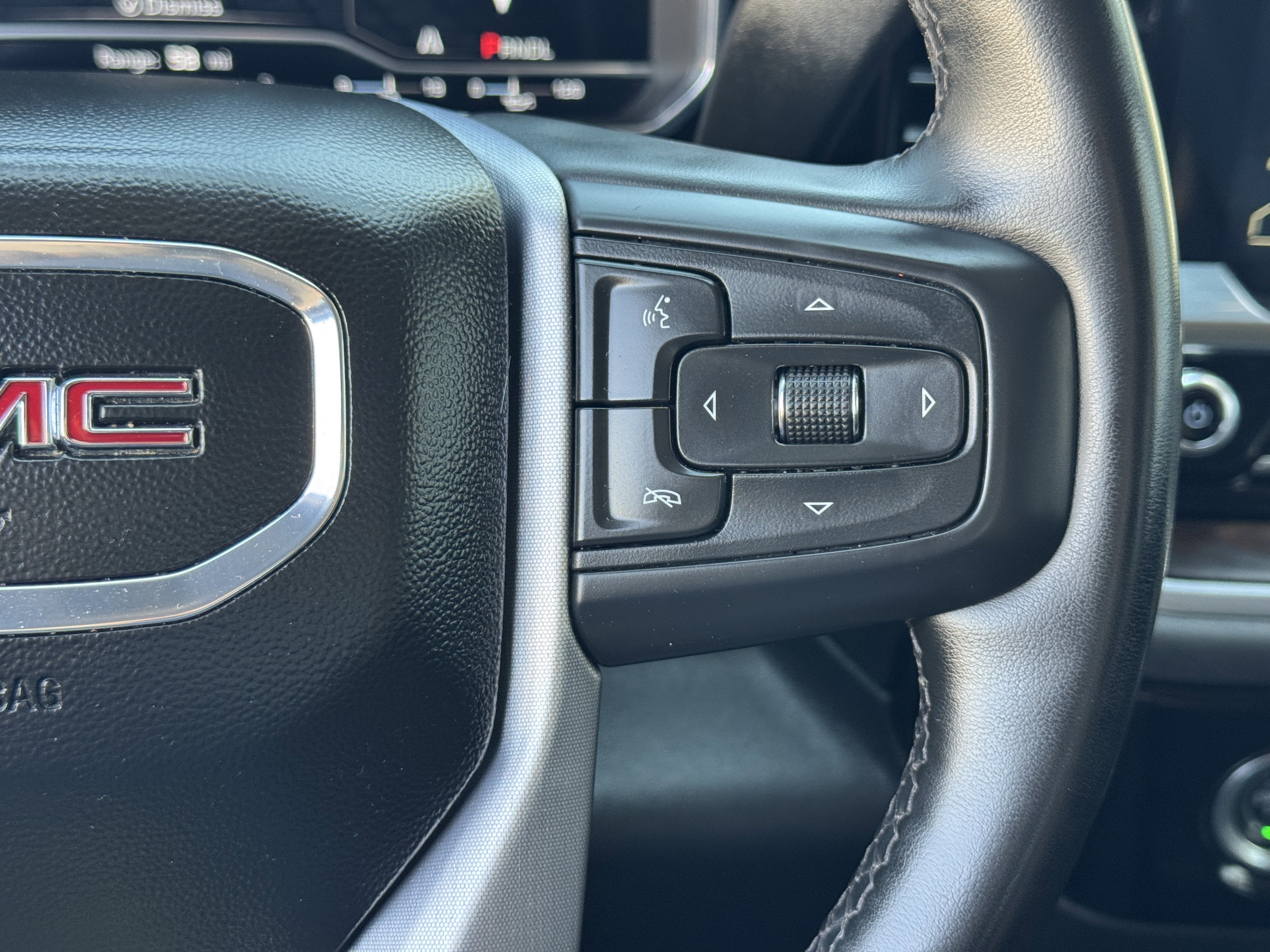 2024 GMC Sierra 1500 SLT - Photo 34