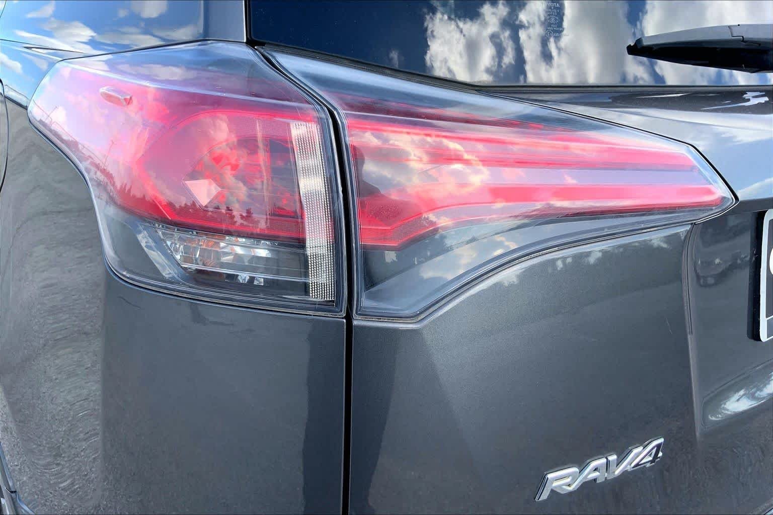 Used 2017 Magnetic Gray Metallic Toyota XLE image 28