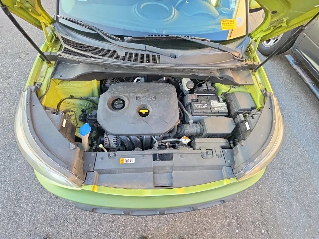 Used 2015 Green Kia + image 12