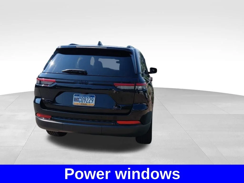 Used 2024 Black Jeep Altitude X image 11