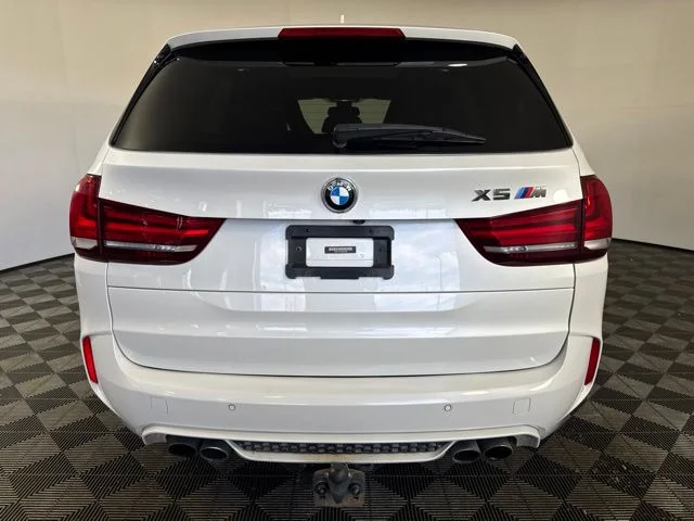 Used 2017 White Metallic BMW Base image 22