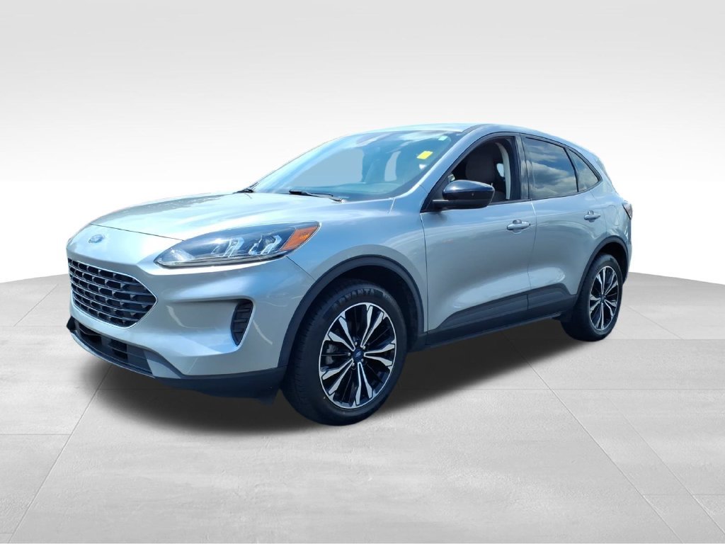 Used 2022 Silver Metallic Ford SE image 22