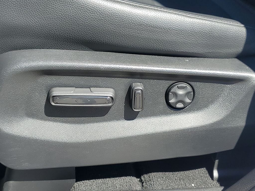 2025 Honda Odyssey EX-L - Photo 10