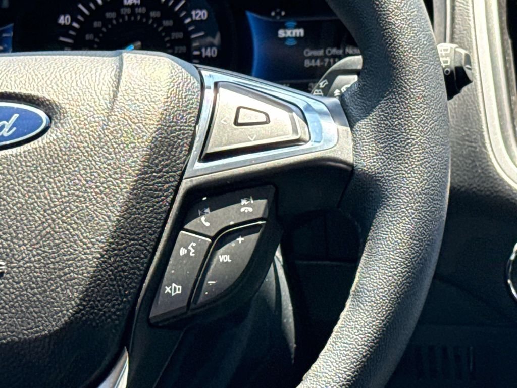Used 2022 Oxford White Ford SEL image 21