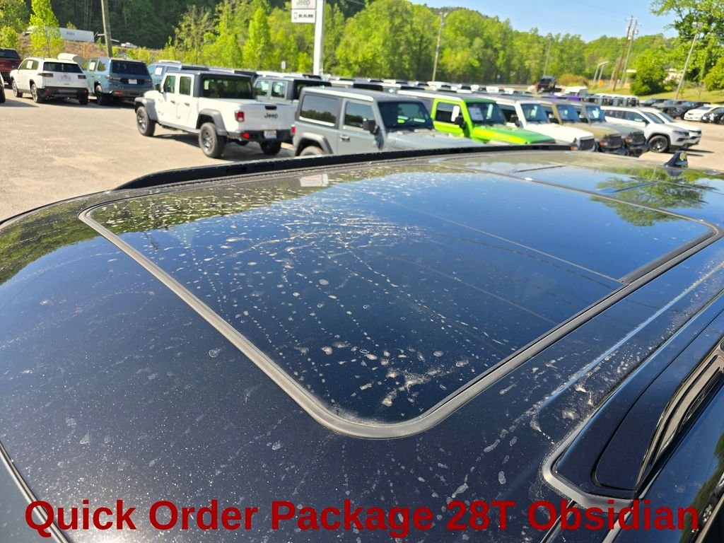 Certified Used 2024 Diamond Black Crystal Pearlcoat Jeep Series II image 20