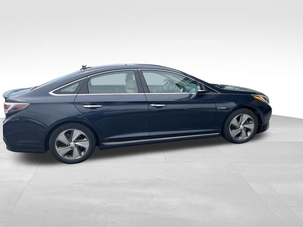 Used 2017 Blue Hyundai Limited image 12
