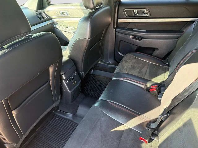Used 2019 Gray Ford XLT image 14