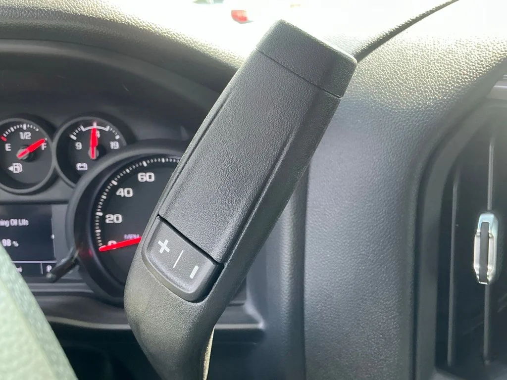 Used 2026 Black Chevrolet Custom image 31
