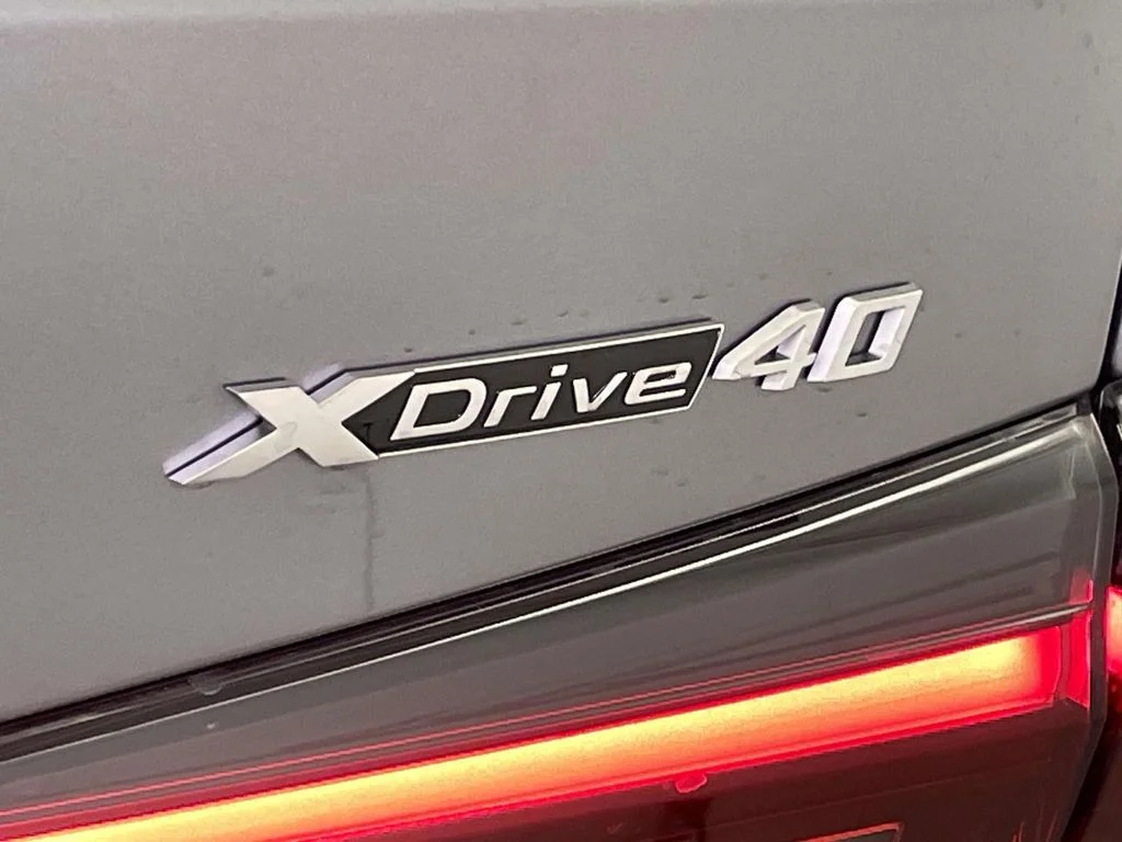 2026 BMW i4 40 - Photo 11