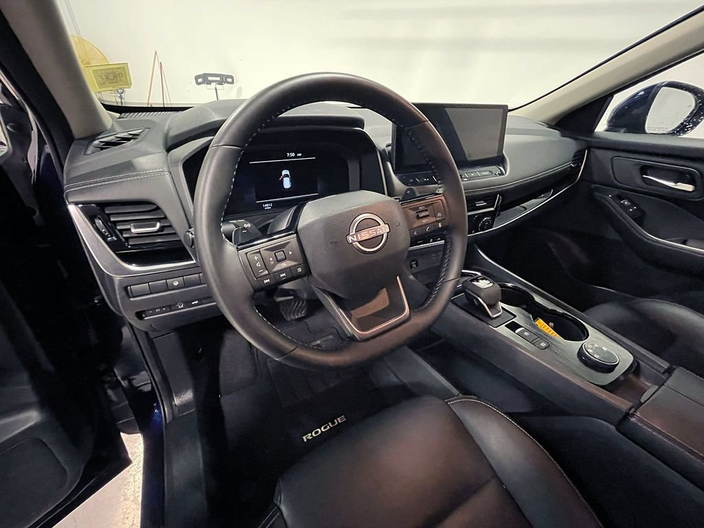 Used 2026 Blue Nissan SL image 21