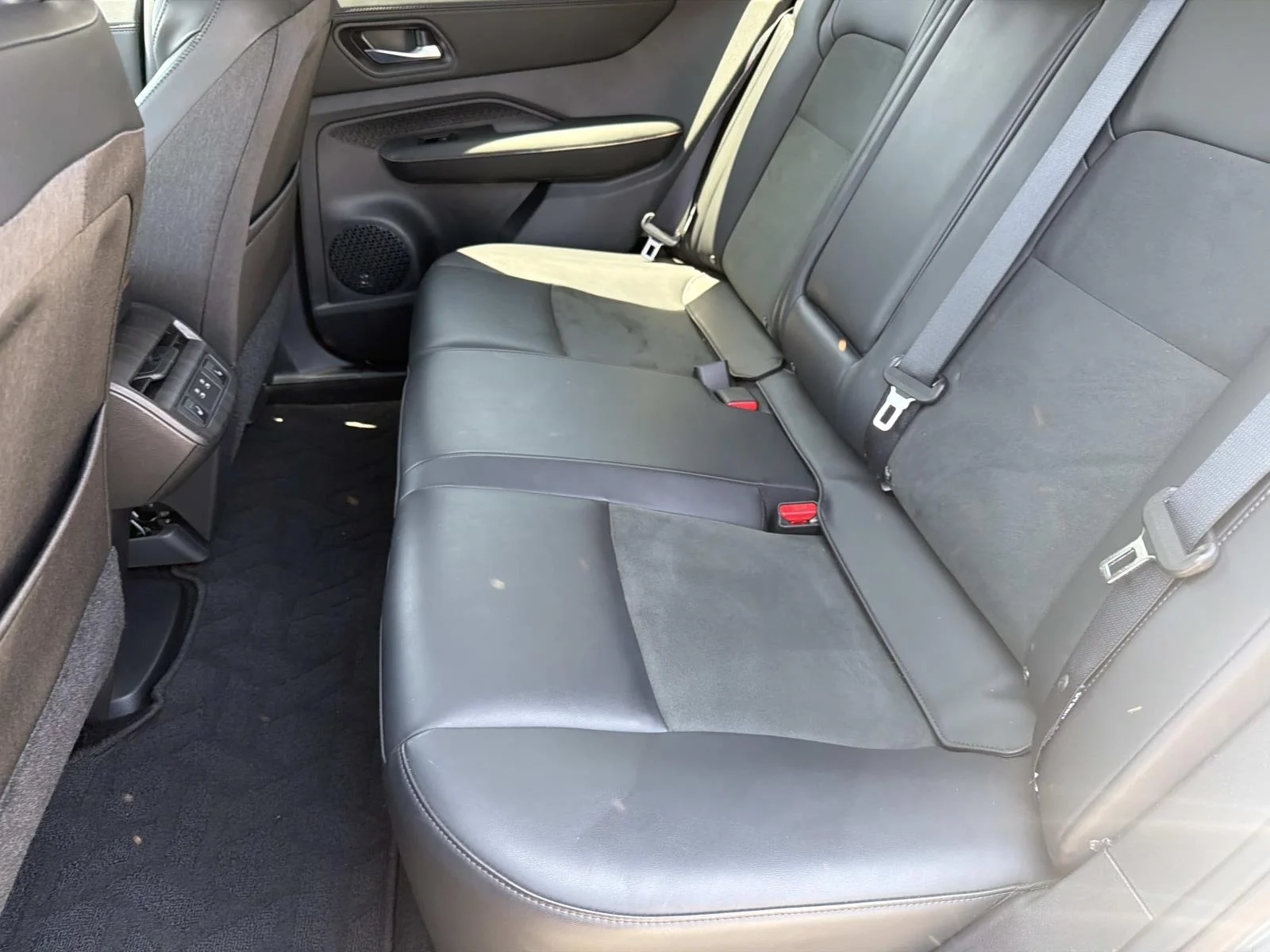 Used 2025 GUN METALLIC Nissan ENGAGE FWD image 20