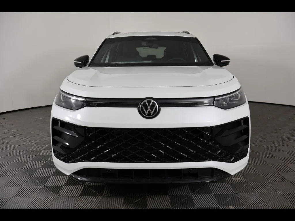 New 2026 White/off-white Volkswagen SE R-Line Black image 8