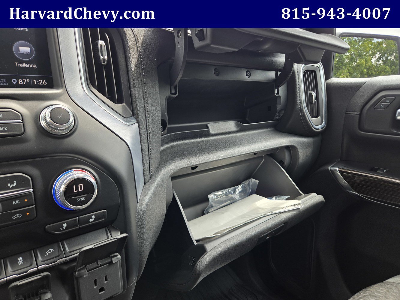 Used 2020 SUMMIT WHITE GMC SLE image 12
