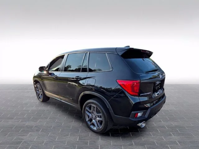 Used 2022 Black Honda EX-L image 5