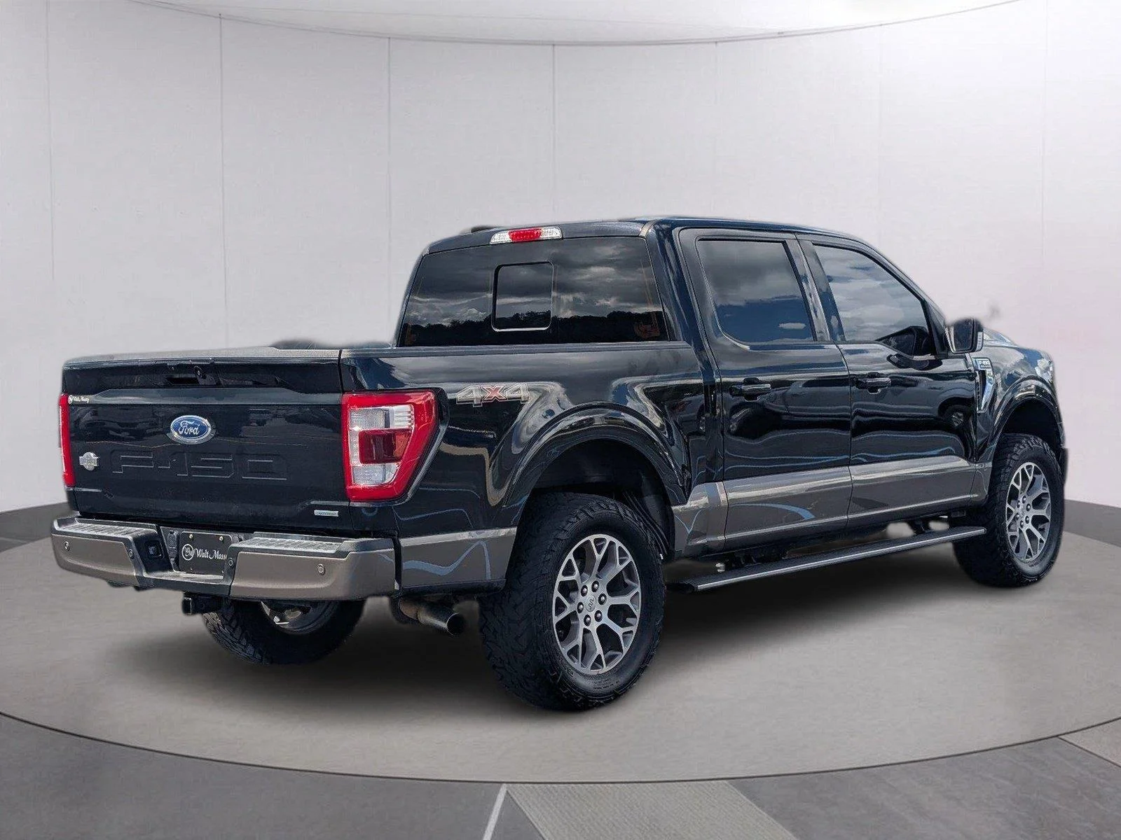 Used 2021 Agate Black/Stone Gray Ford King Ranch image 7
