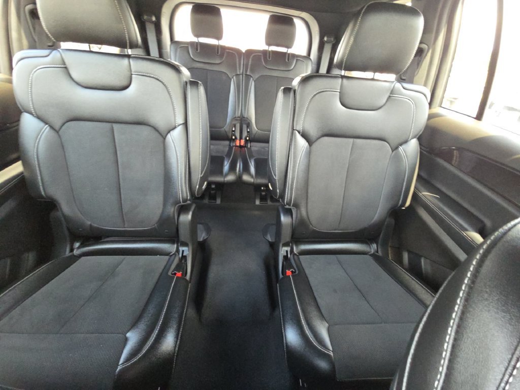 Used 2023 Black Jeep Altitude image 23