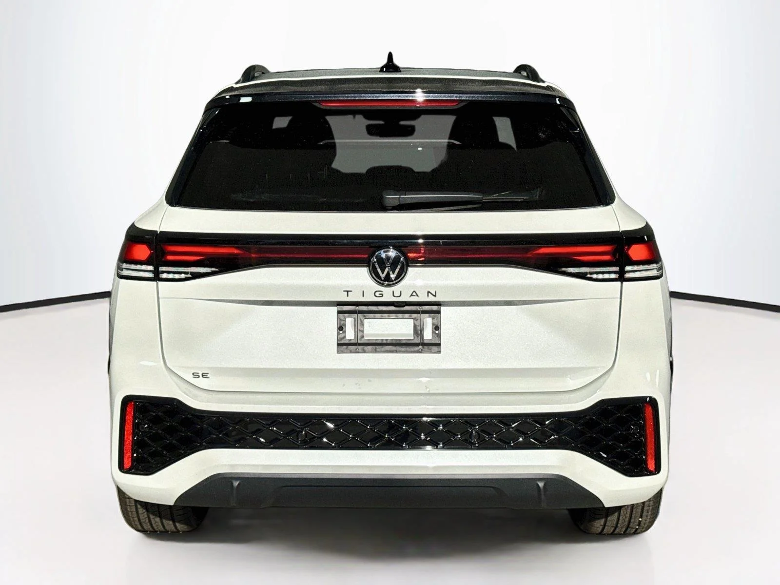 New 2026 WHITE Volkswagen SE R-Line Black image 5
