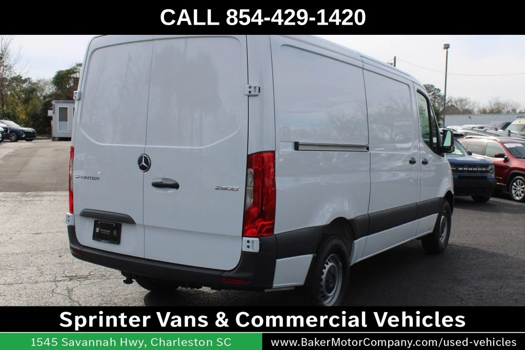 New 2026 Arctic White Mercedes-Benz Cargo 144 WB image 9