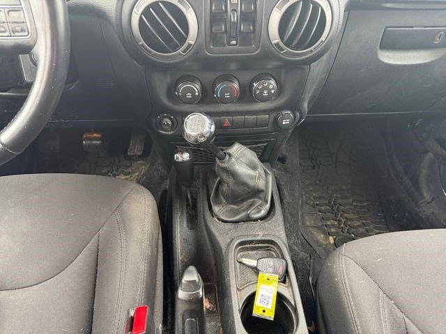 Used 2017 Rhino Clearcoat Jeep Sport image 11