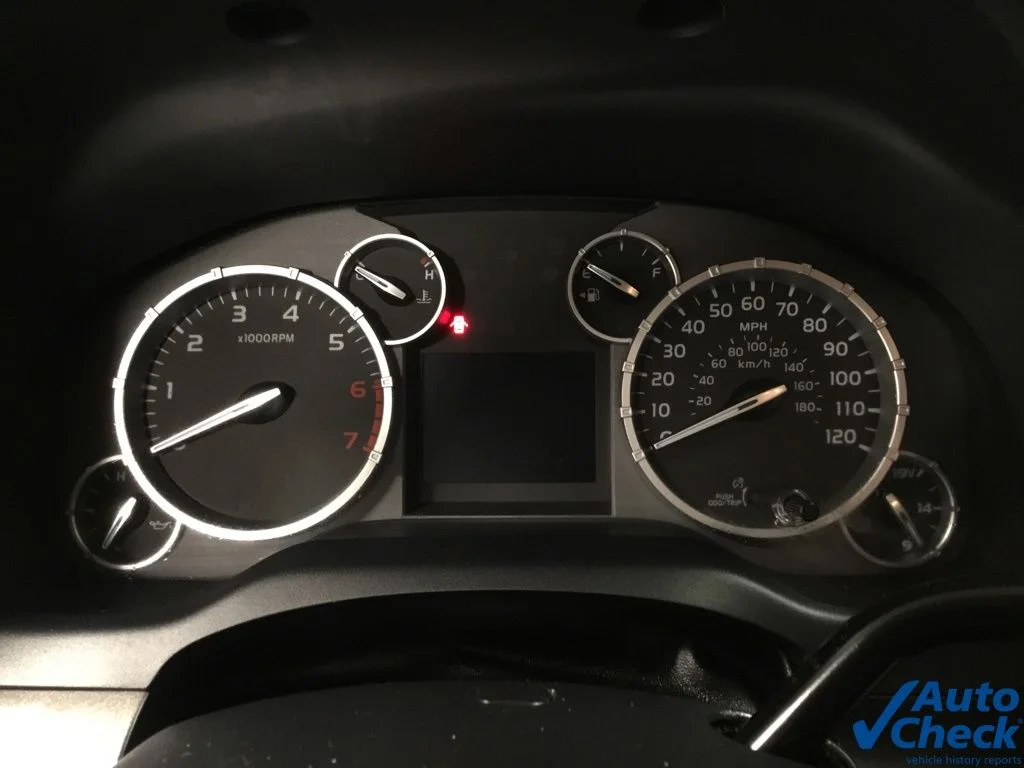 Used 2014 Red Toyota SR5 image 52