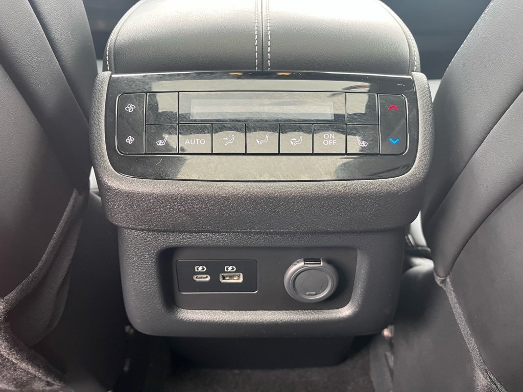 2023 INFINITI QX60 - Image 26