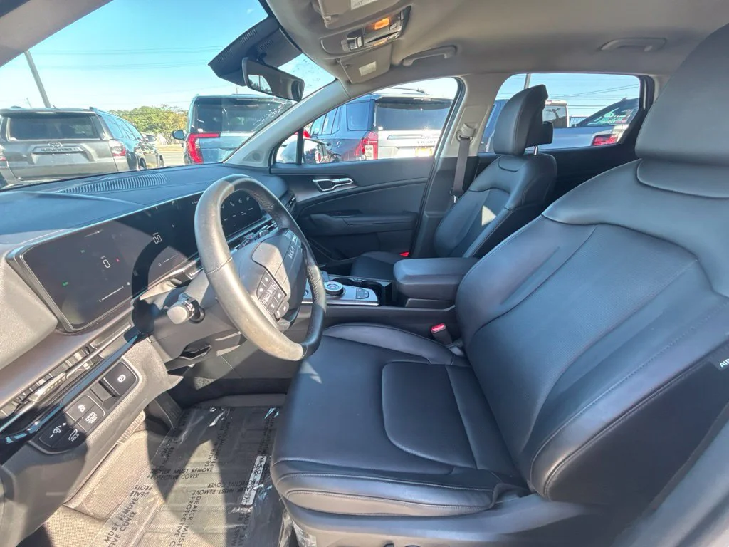 Used 2026 White Kia EX image 12