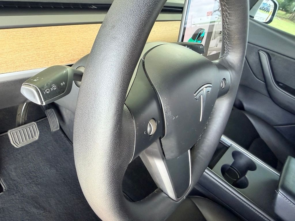 Used 2021  Tesla Long Range image 18
