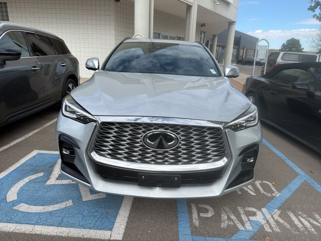 Used 2022 Liquid Platinum INFINITI ESSENTIAL image 2