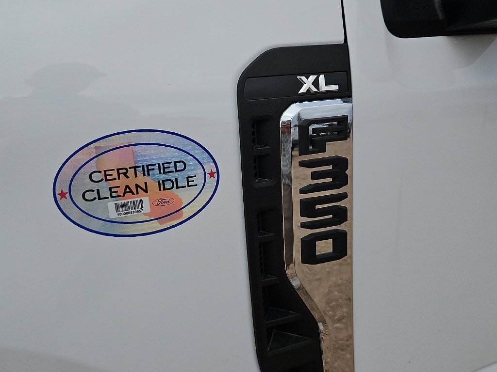 New 2026 Oxford White Ford F-350® XL image 17