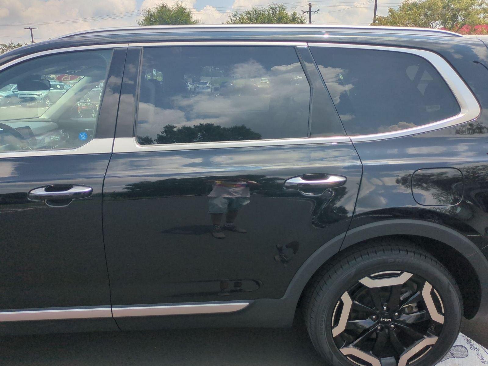 Used 2025 Ebony Black Kia S image 47