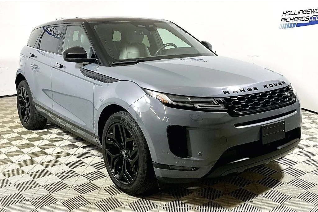 Used 2023 Nolita Grey Land Rover SE image 3