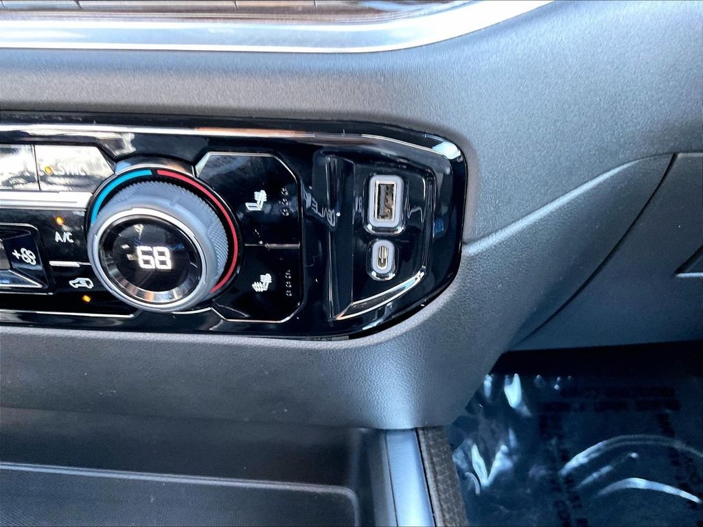 Used 2022 Black Chevrolet RST image 26