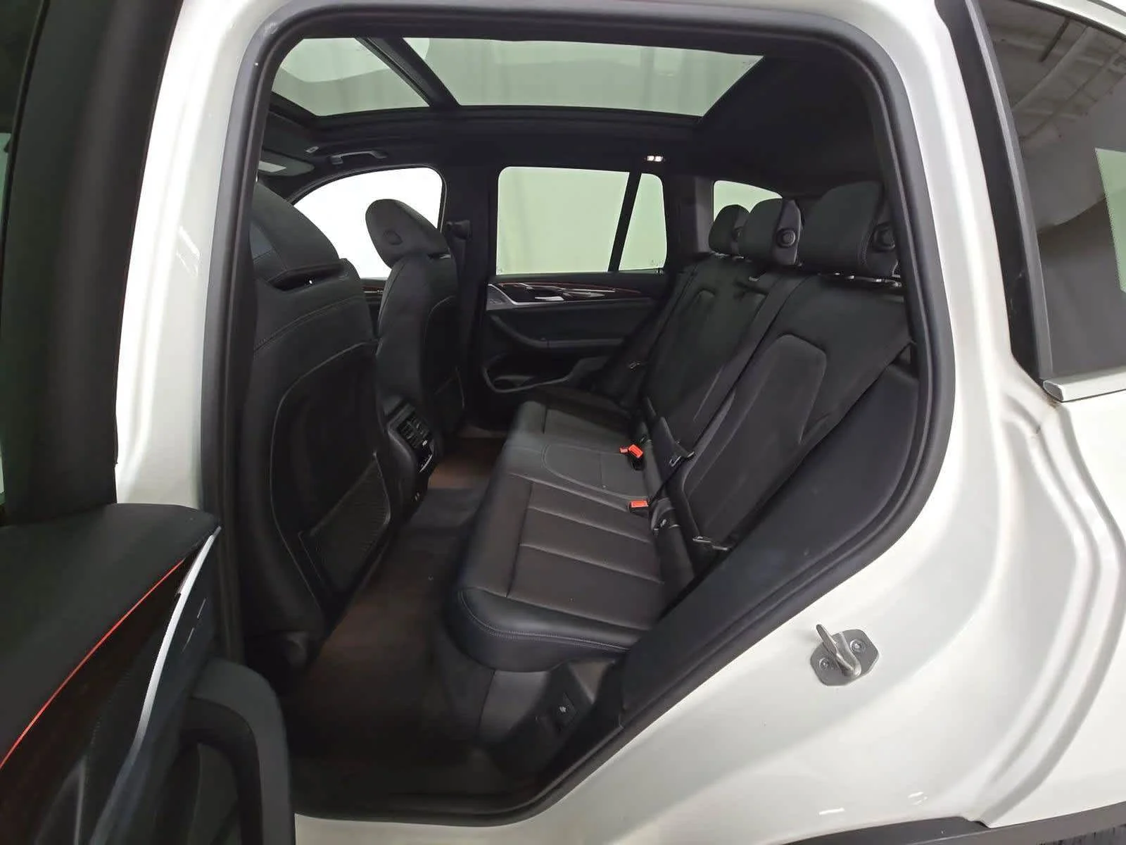 Certified Used 2024 Alpine White BMW xDrive30i image 14