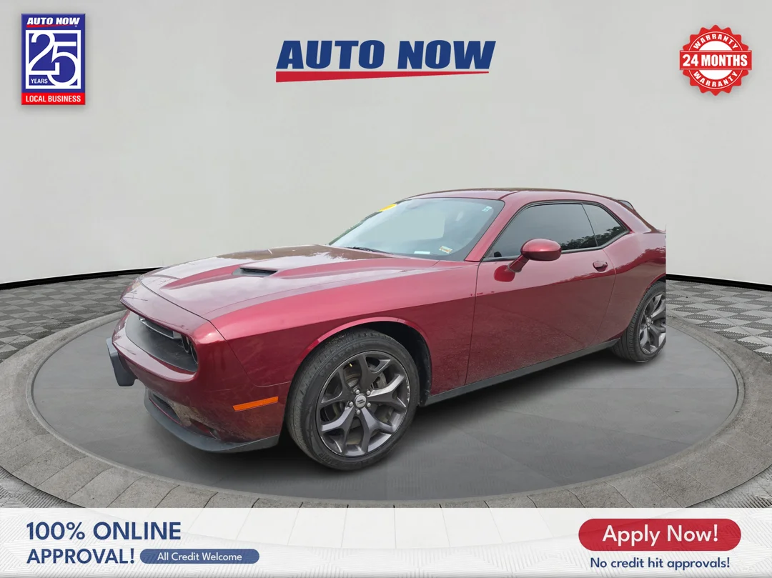 2018 Dodge Challenger SXT Plus's photo