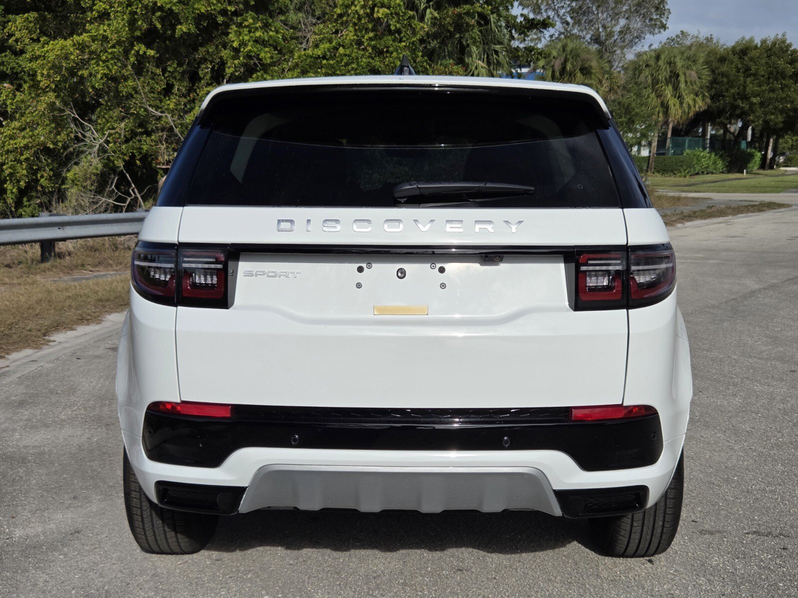 Used 2025 Fuji White Land Rover P250 S image 25