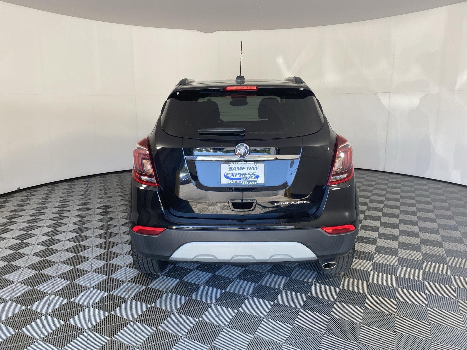 Used 2020 Ebony Twilight Metallic Buick Preferred image 6