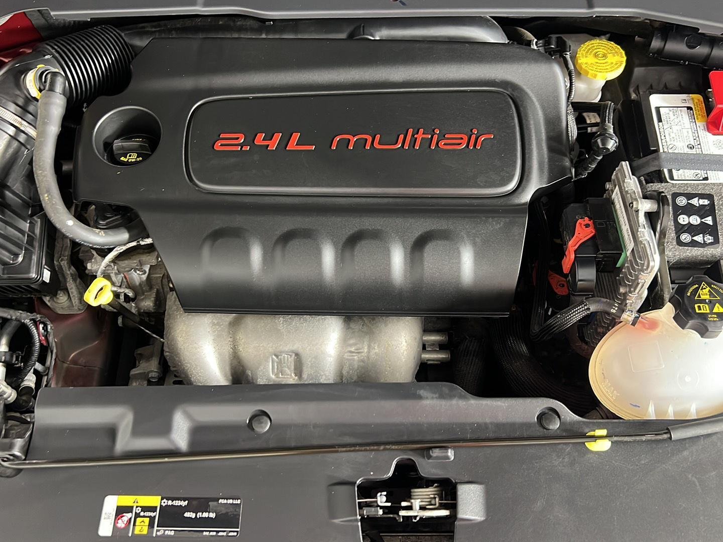 Certified Used 2022 Velvet Red Pearlcoat Jeep Latitude image 25