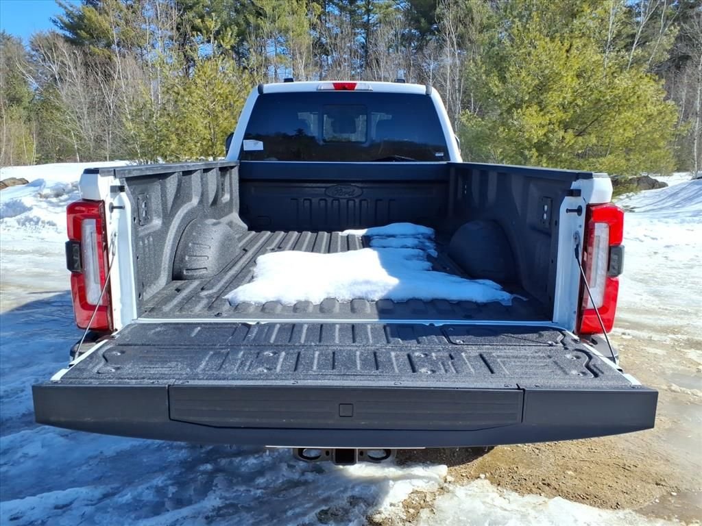 New 2026 Star White Metallic Tri-Coat Ford F-350® Platinum® image 8