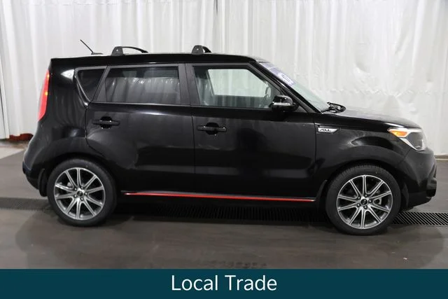 Used 2017 Kia Soul Base with VIN KNDJX3AA8H7449342 for sale in Grants Pass, OR