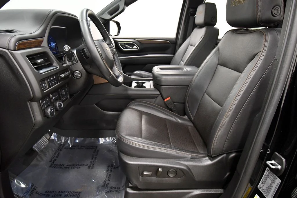Used 2024  Chevrolet High Country image 14
