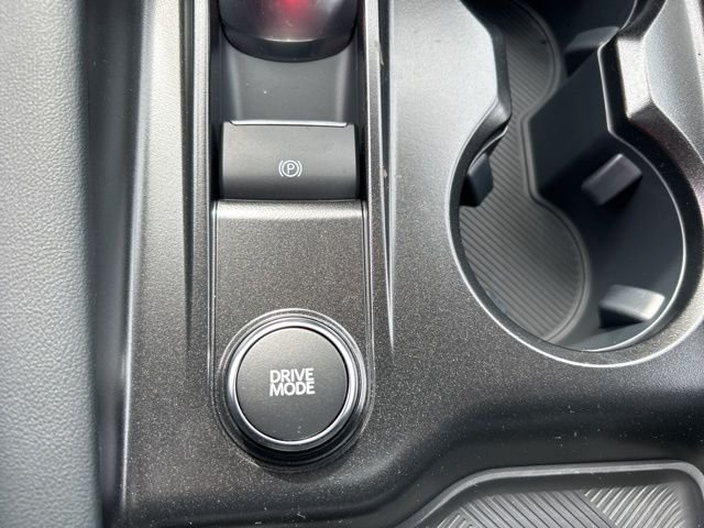 New 2026 Space White Metallic Ford ST-Line image 25