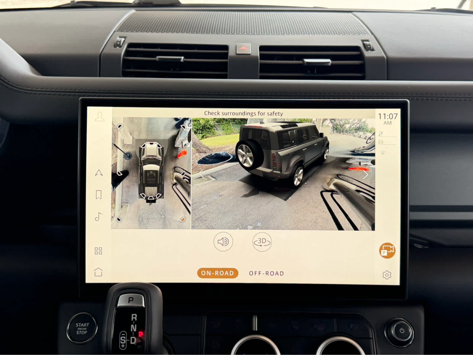 New 2026 Borasco Grey Land Rover X-Dynamic SE image 17