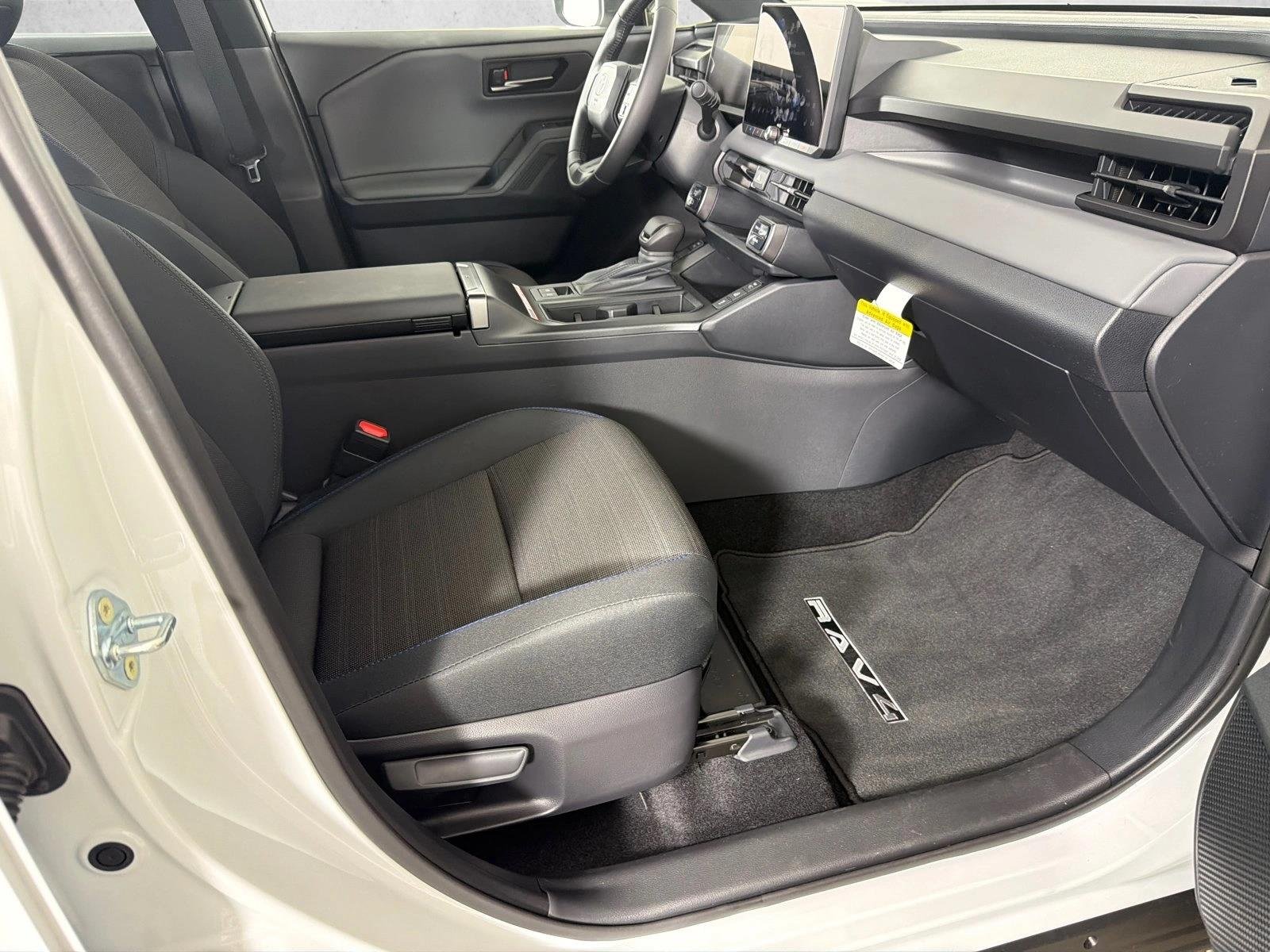 Used 2026 Ice Cap Toyota SE image 13