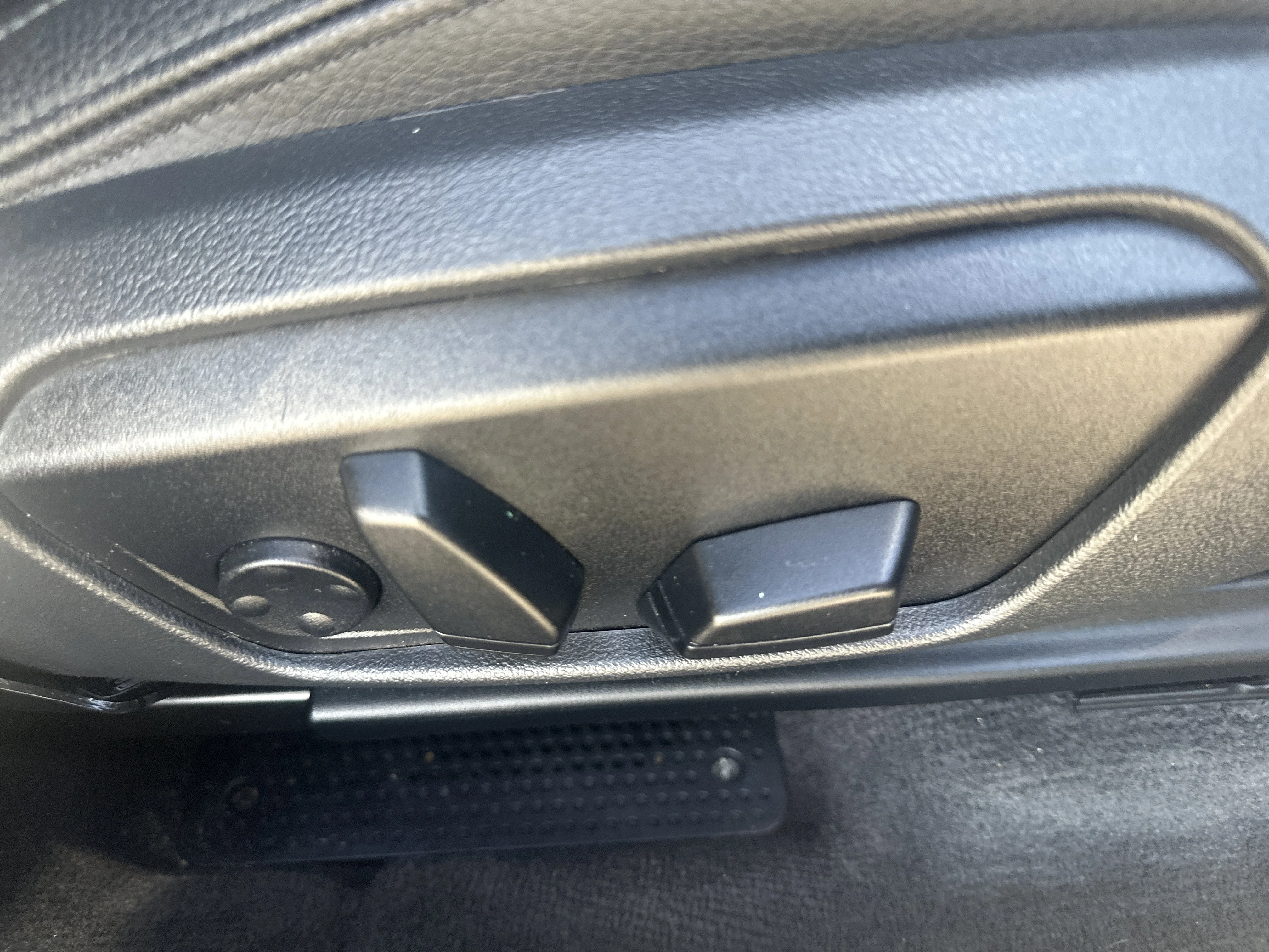 Used 2019 Black Sapphire Metallic BMW xDrive28i image 35
