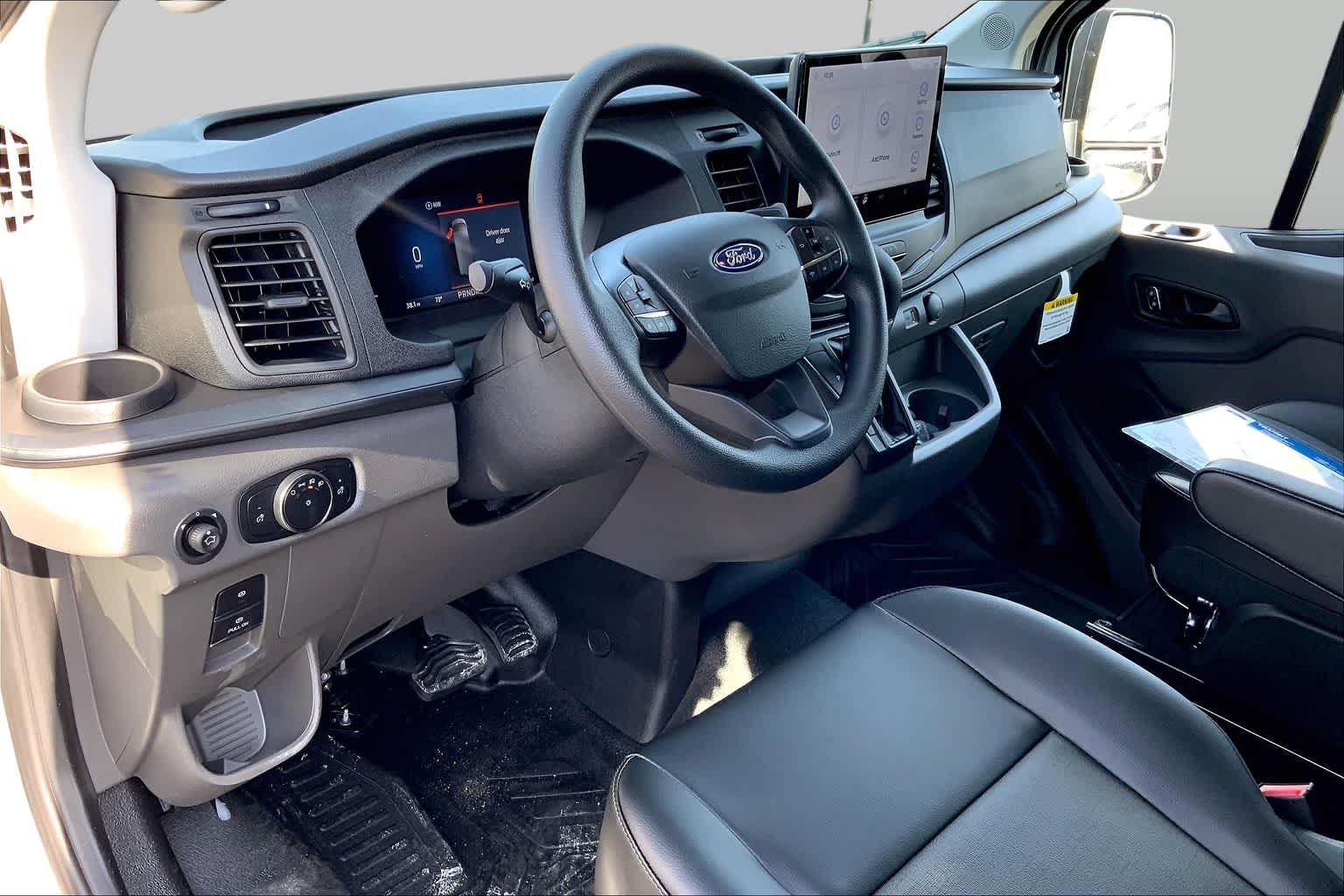 New 2026 Oxford White Ford Cargo Van image 6