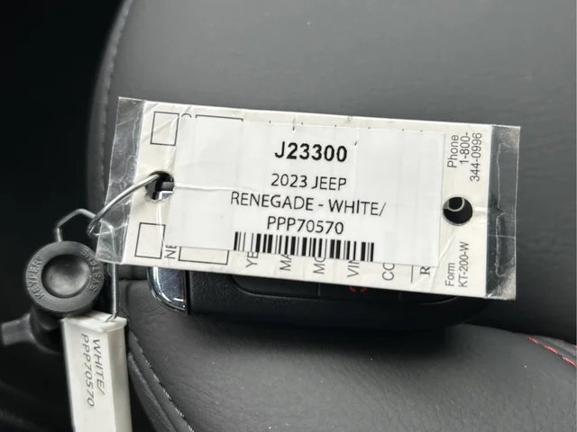 Used 2023 White Jeep Trailhawk image 27