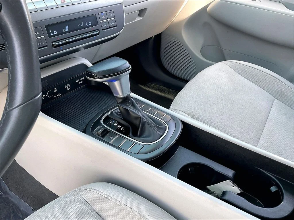 Used 2024 Ecotronic Gray Pearl Hyundai SEL image 19
