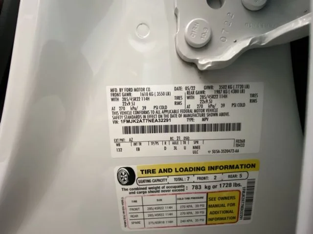 Used 2022 White Ford Limited image 29