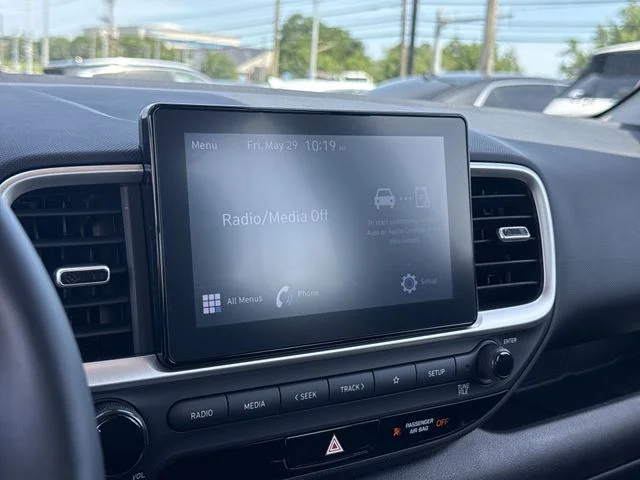 Used 2022 Black Hyundai SEL image 16