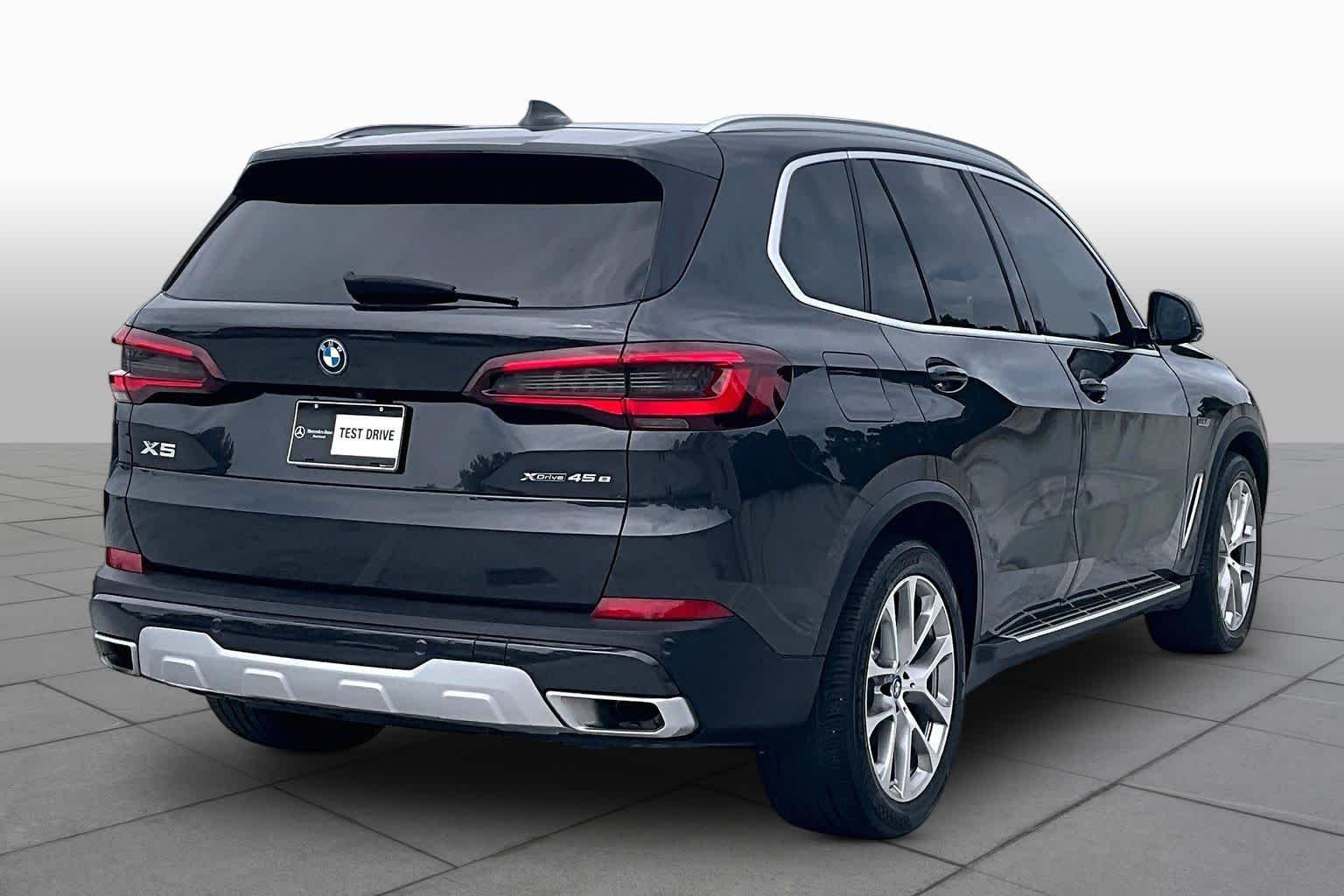 Used 2023 Dark Graphite Metallic BMW xDrive45e image 13